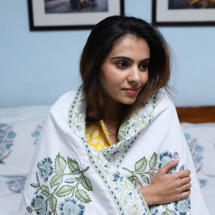 COTTON MULMUL FLORAL JAAL AC DOHAR BLANKET