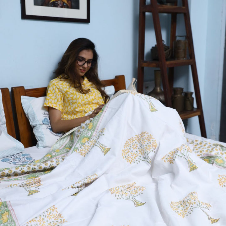 Lightweight Mulmul Cotton Dohar for Double Bed – Ikat Print